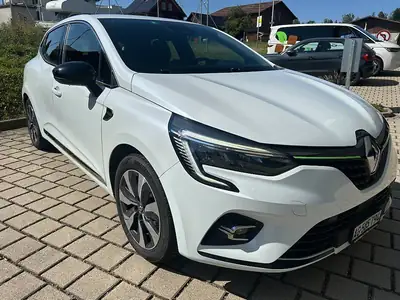 Renault Clio E-Tech Hybrid — Motorisation écologique et finitions premium — interni