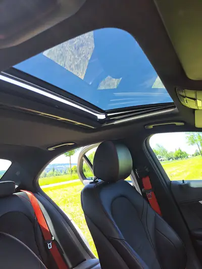 Mercedes-AMG C 43 — Berline sportive 420 ch, Quattro intégral, 131 000 km — détail