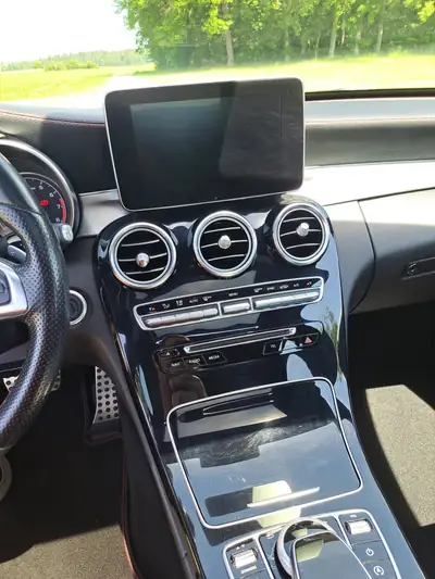 Mercedes-AMG C 43 — Berline sportive 420 ch, Quattro intégral, 131 000 km — Miniature 8