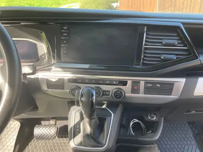 VW T6.1 Beach Edition — Camping-car 4 places, motorisation TDI 150 ch fiable — tableau de bord