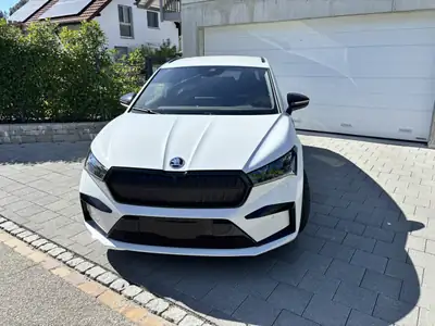 Skoda Enyaq iV 60 SportLine — SUV électrique performant, 62'000 km seulement — interni