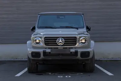 Mercedes-Benz G 580 AMG Line Edition One — Le SUV électrique de luxe ultra-puissant — Innenraum