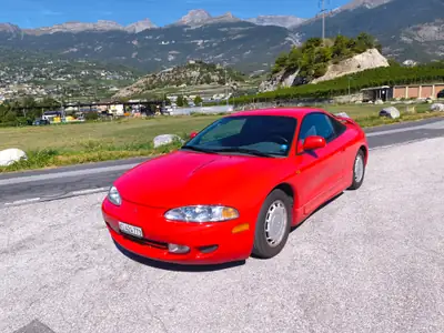 Mitsubishi Eclipse 1998 — Coupé sportif rétro, 145 ch et faible kilométrage — vue extérieure