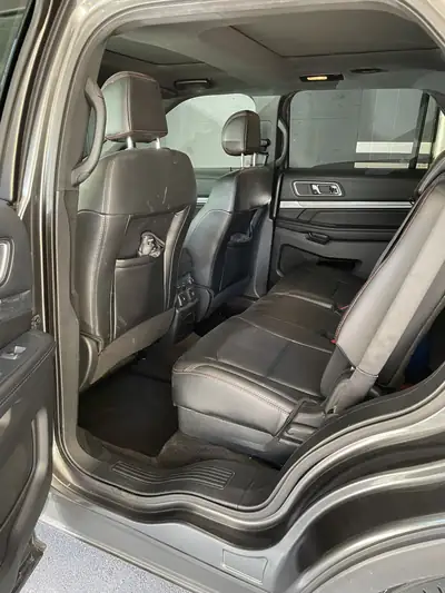 Ford Explorer 3.5 SCTi Sport — SUV 7 places puissant, 78'000 km seulement — interior