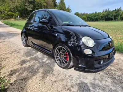 Fiat 500 Abarth 1.4 T-Jet 135 — Sportive compacte emblématique, 3 portes dynamique — Außenansicht