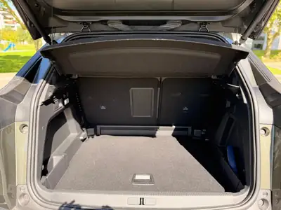 Peugeot 3008 1.6 THP GT Line — SUV polyvalent, 46000 km seulement — rear view