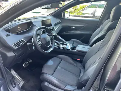 Peugeot 3008 1.6 THP GT Line — SUV polyvalent, 46000 km seulement — dashboard