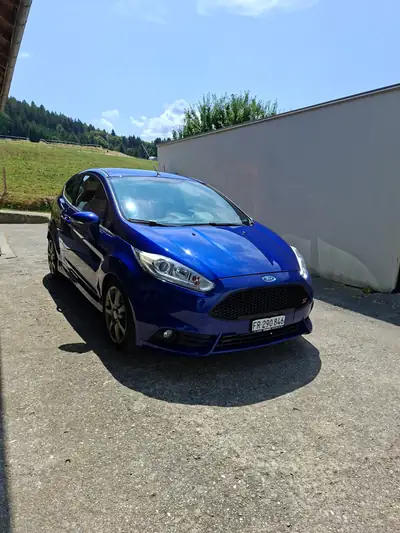 Ford Fiesta 1.6 EcoBoost ST-2 — Sportive compacte, 182 ch et faible consommation — Seitenansicht