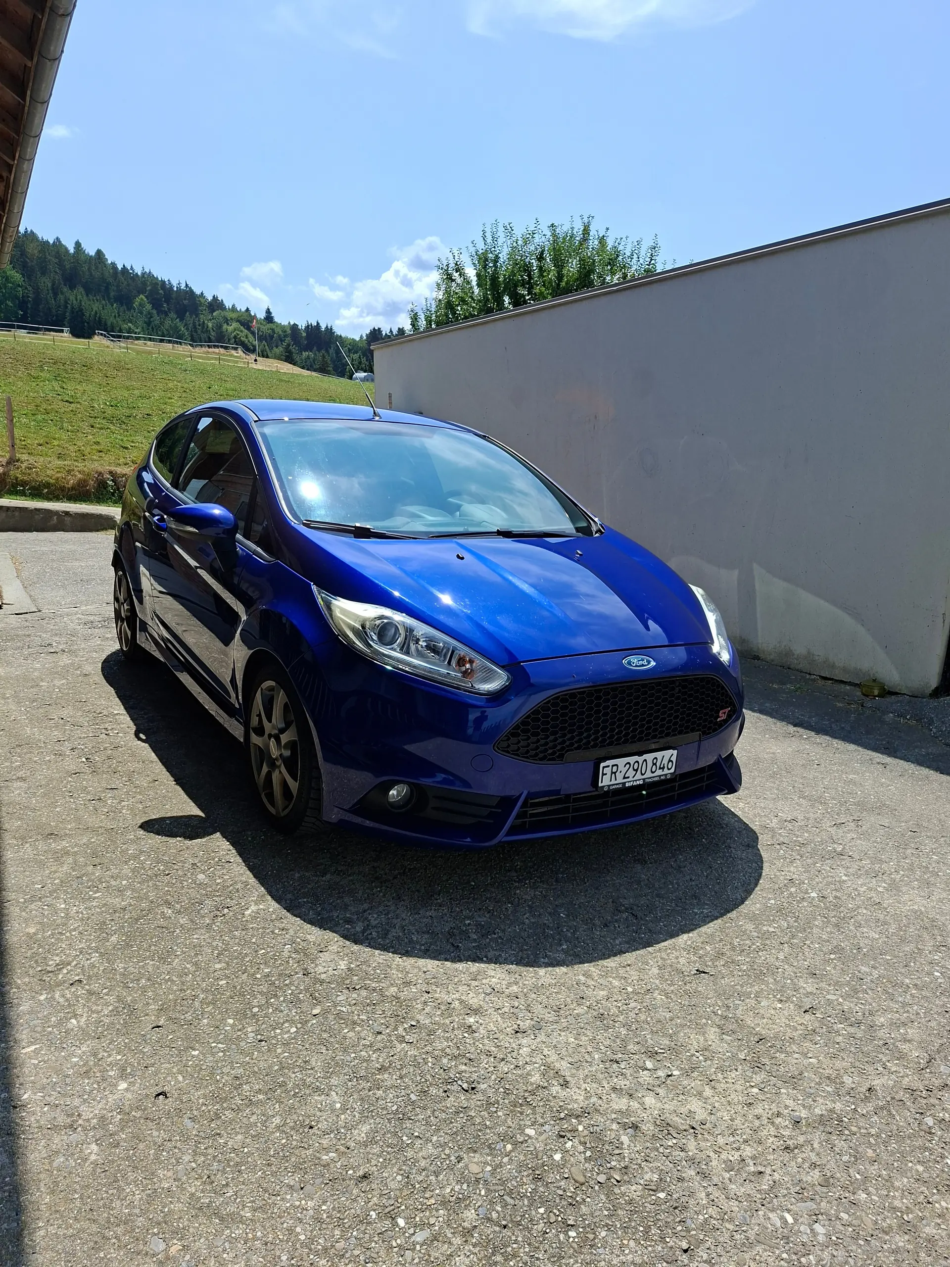 Ford Fiesta 2014 occasion Rechthalten — 2