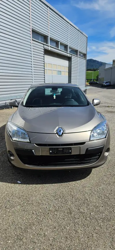 Renault Mégane 1.6 16V Expression — Berline fiable, 91 000 km, sans sinistre — vista esterna