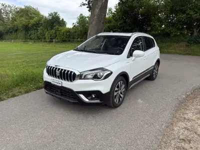 Suzuki S-Cross SX4 — Robustesse et polyvalence tout-terrain à transmission automatique — Armaturenbrett