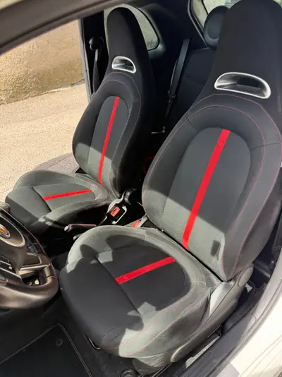 FIAT 500 Abarth 1.4 T-Jet 135 — Citadine sportive dynamique, 113'300 km — dettaglio