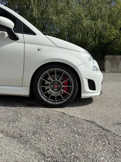 FIAT 500 Abarth 1.4 T-Jet 135 — Citadine sportive dynamique, 113'300 km — interni