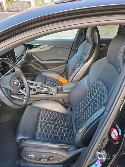 Audi RS4 Avant 2.9 V6 TFSI — Break sportif 450 ch, faible kilométrage — vista posteriore