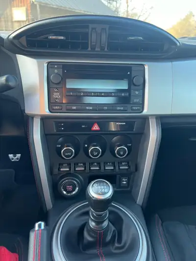 Subaru BRZ 2.0R — Coupé sportif 200 ch, boîte manuelle, 37'000 km seulement — détail