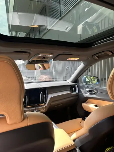 Volvo XC60 2.0 D4 Inscription AWD — SUV premium diesel, 97'000 km, traction intégrale — arrière