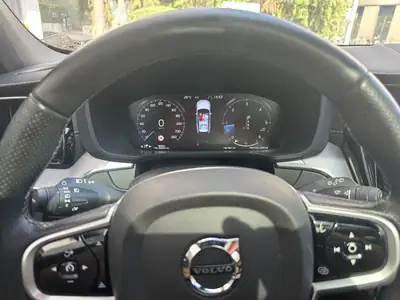 Volvo XC60 2.0 D4 Inscription AWD — SUV premium diesel, 97'000 km, traction intégrale — détail