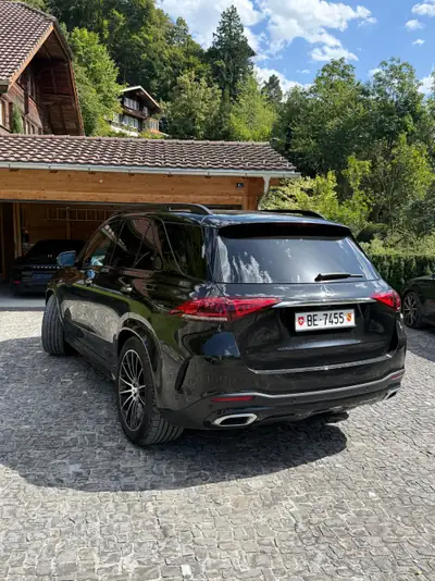 Mercedes-Benz GLE 400 d AMG Line — SUV premium diesel 330 ch, entretien MB garantie — rear view
