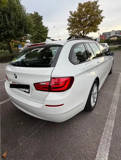 BMW 525d xDrive — Break diesel performant, 218 ch, transmission intégrale — vista posteriore