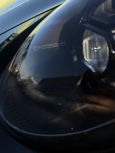 Porsche 911 Carrera 4 GTS 2024 — Performance intégrale et technologie Swiss Package — Thumbnail 8