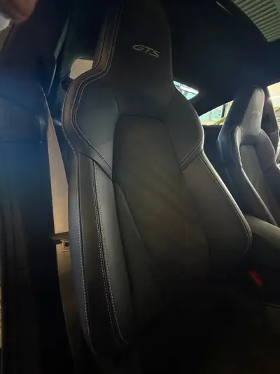 Porsche 911 Carrera 4 GTS 2024 — Performance intégrale et technologie Swiss Package — Thumbnail 11