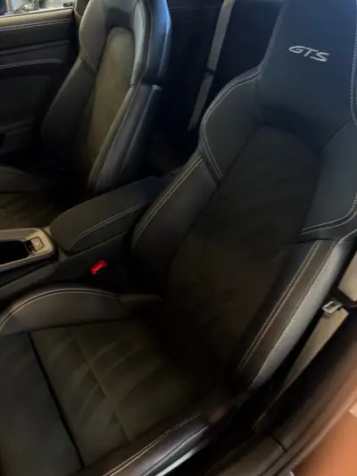 Porsche 911 Carrera 4 GTS 2024 — Performance intégrale et technologie Swiss Package — Thumbnail 13
