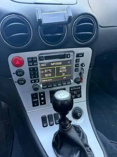 ALFA ROMEO 166 3.2 V6 24V TI — Berline de prestige, moteur 240 ch affirmé — Miniature 8