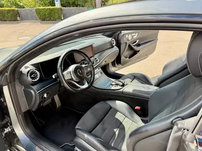 Mercedes-Benz E 200 AMG Line 4matic — Coupé dynamique, traction intégrale et 184 ch — tableau de bord