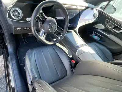 Mercedes-Benz EQS 580 4MATIC — Berline électrique premium, 523 ch et 69 000 km — Armaturenbrett