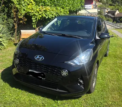 Hyundai i10 1.0 Launch — Citadine fiable et économe, 70 000 km seulement — dashboard