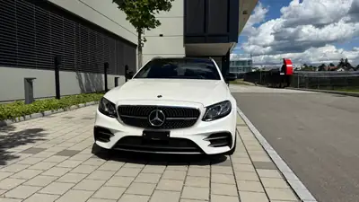 Mercedes-Benz E 43 AMG — Break sport 401 ch, 4x4 intégrale, équipement premium — vue extérieure