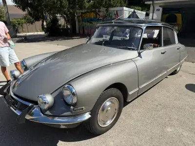 Citroën DS 21 Pallas 1967 — Icône française d'exception, seulement 48'500 km — Innenraum