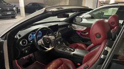 Mercedes-Benz C 200 AMG Line 4matic — Cabriolet élégant, hybride léger et garantie constructeur 10 ans — interni
