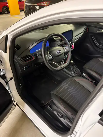 Ford Puma 1.0 EcoBoost Hybrid 155 ST-Line X — SUV compact hybride, 10'300 km seulement — détail