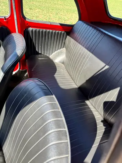 FIAT 500L 1968 — Icône vintage restaurée, statut vétéran, nouvelle peinture — detail