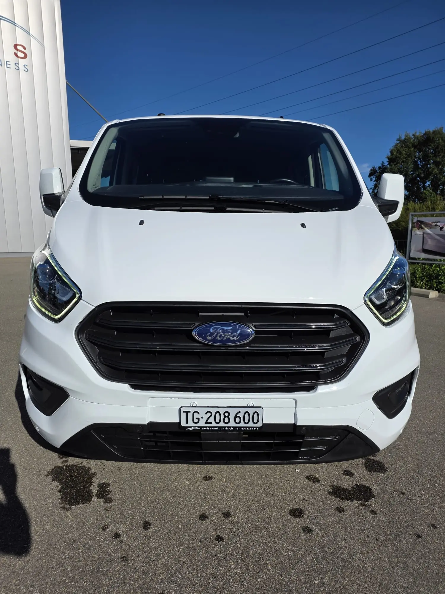 Ford Transit Custom 2.0 TDCi 170 — Utilitaire premium automatique, révision complète