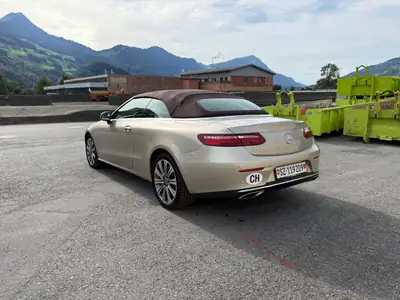 Mercedes-Benz E 400 Avantgarde 4Matic — Cabriolet élégant, 49 000 km, motorisation 333 ch — vue extérieure