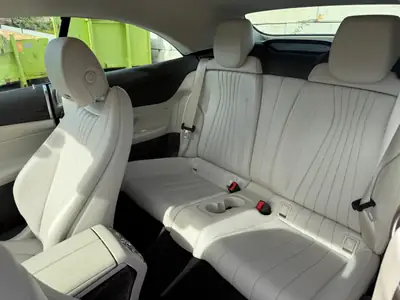 Mercedes-Benz E 400 Avantgarde 4Matic — Cabriolet élégant, 49 000 km, motorisation 333 ch — Miniature 9