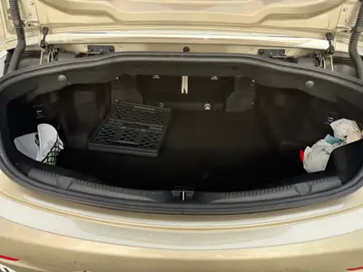 Mercedes-Benz E 400 Avantgarde 4Matic — Cabriolet élégant, 49 000 km, motorisation 333 ch — Miniature 13