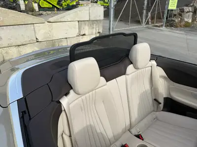 Mercedes-Benz E 400 Avantgarde 4Matic — Cabriolet élégant, 49 000 km, motorisation 333 ch — Miniature 20