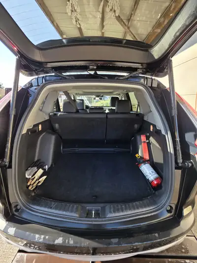 Honda CR-V 1.5 i-VTEC Executive 4WD — SUV fiable 4x4, intérieur premium noir — dettaglio