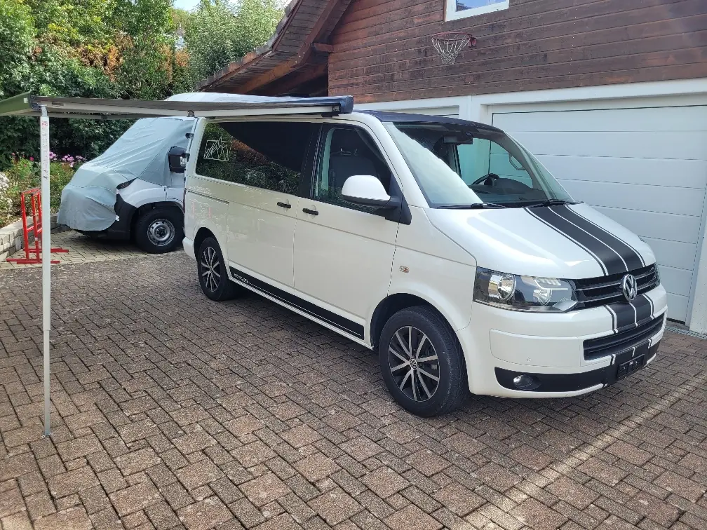 VW T5 Multivan ED25 — Camping-car familial 7 places avec équipements premium — Außenansicht