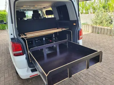 VW T5 Multivan ED25 — Camping-car familial 7 places avec équipements premium — Innenraum