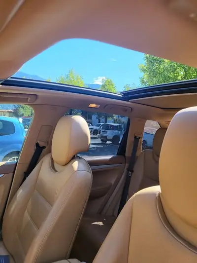 Porsche Cayenne 3.2 V6 — SUV prestige 2005, transmission intégrale, finition impeccable — détail
