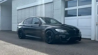 BMW M3 2015 — Berline sportive manuelle, 431 ch et sans sinistre — vue extérieure