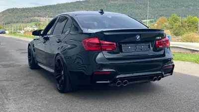 BMW M3 2015 — Berline sportive manuelle, 431 ch et sans sinistre — Miniature 7