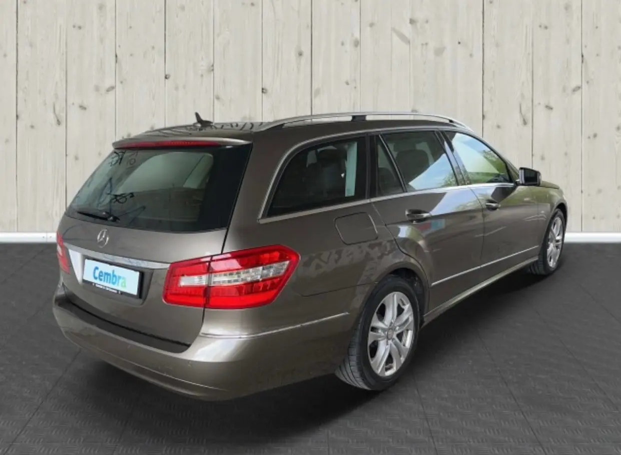 Mercedes-Benz Classe E 2012 occasion Aarwangen — 3