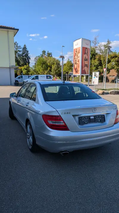 Mercedes-Benz C 220 CDI — Berline élégante, seulement 44 500 km, état impeccable — vista posteriore