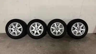 VW Golf 1.6 Pacific — Berline compacte fiable, 224 000 km, équipée Bluetooth — Miniatura 10