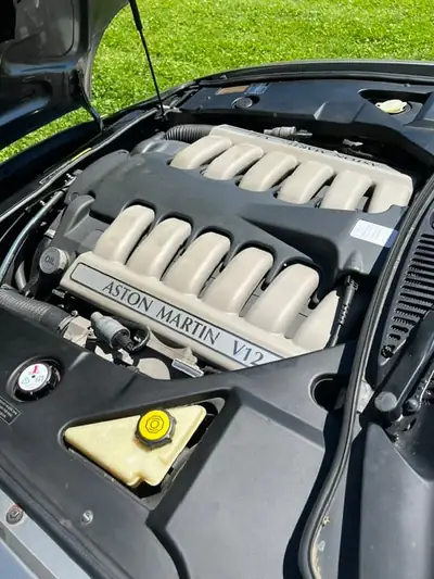 Aston Martin DB7 Vantage 2001 — Coupé sport britannique, 416 ch sans accident — dettaglio